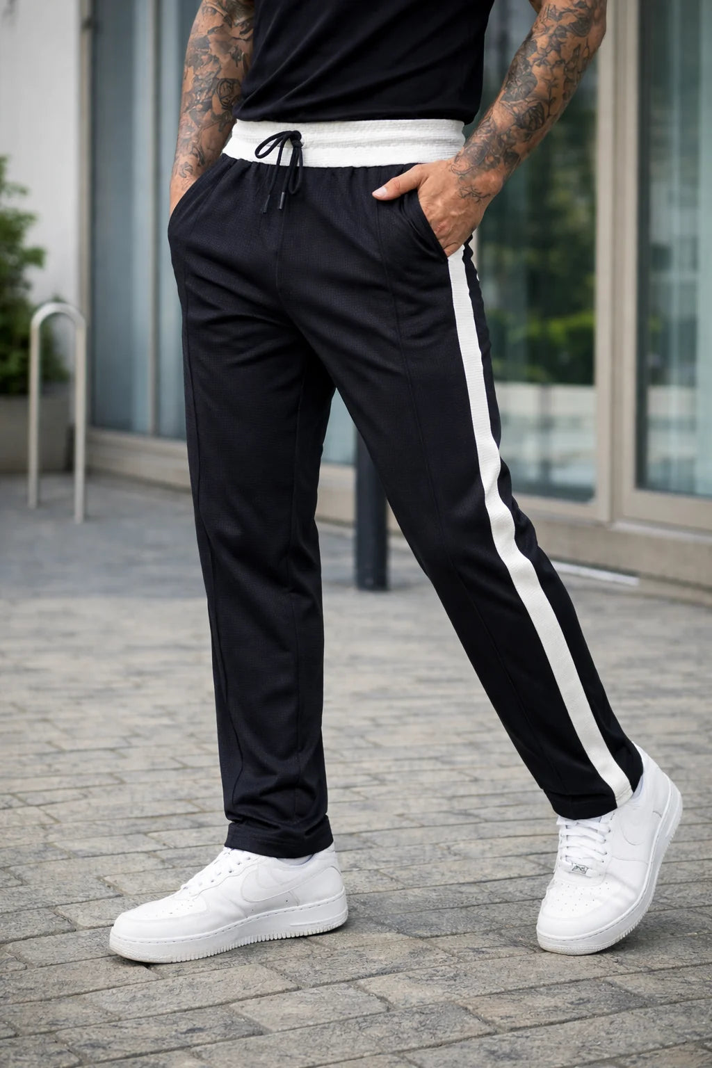 THE BRONZE FIT TROUSER-BLACK